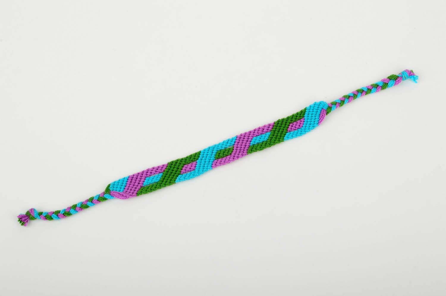 Плетеный браслет из ниток ручной работы браслет на руку женский браслет фото 2