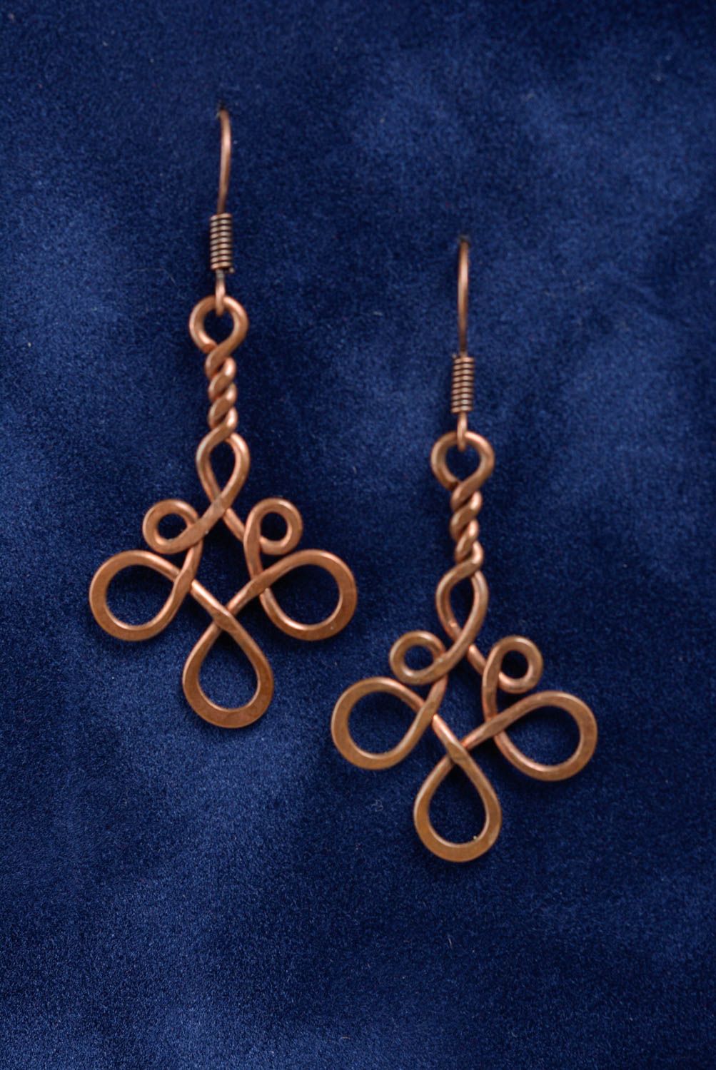 Boucles d'oreilles wire wrapping originales longues en cuivre faites main  photo 1