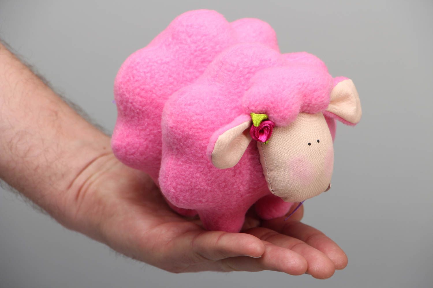 Мягкая игрушка из ткани Розовая овечка фото 4