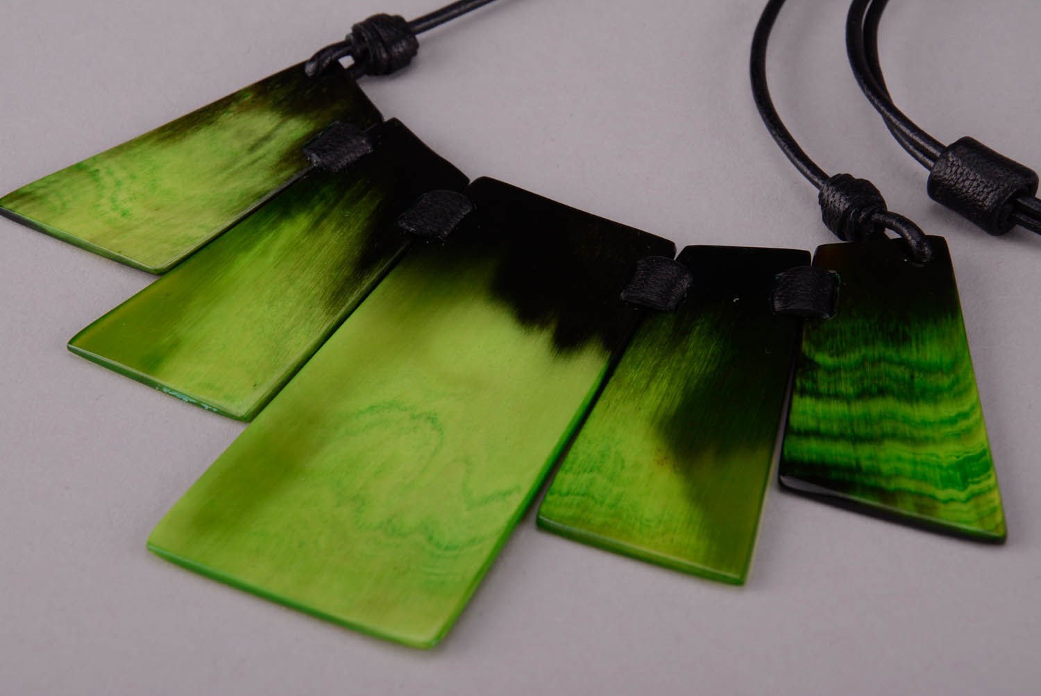 Necklace made ​​of natural horn and leather photo 1