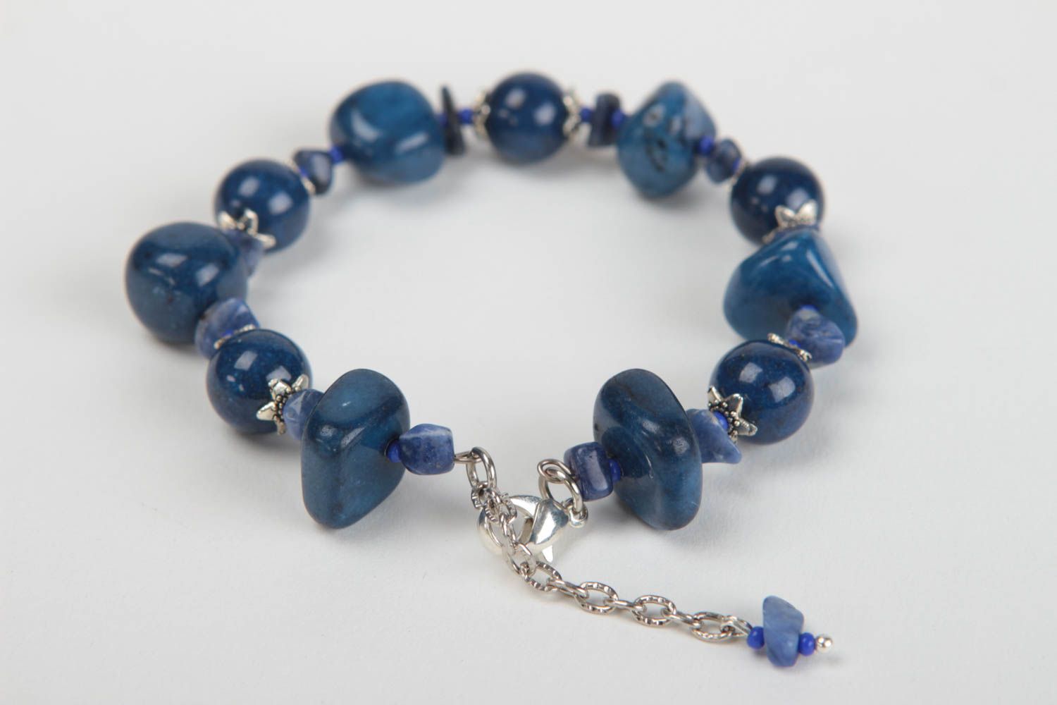 Bracelet en pierres naturelles sodalite lazulite et perles de rocaille fait main photo 4