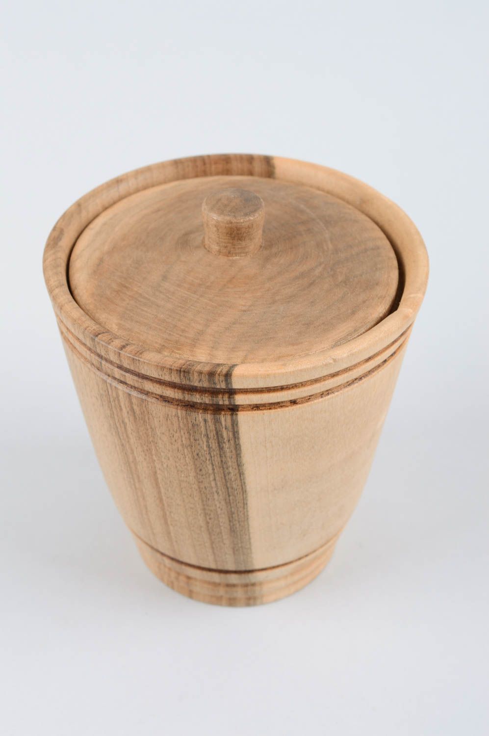 Солонка ручной работы деревянная посуда емкость для соли из дерева с крышкой фото 3