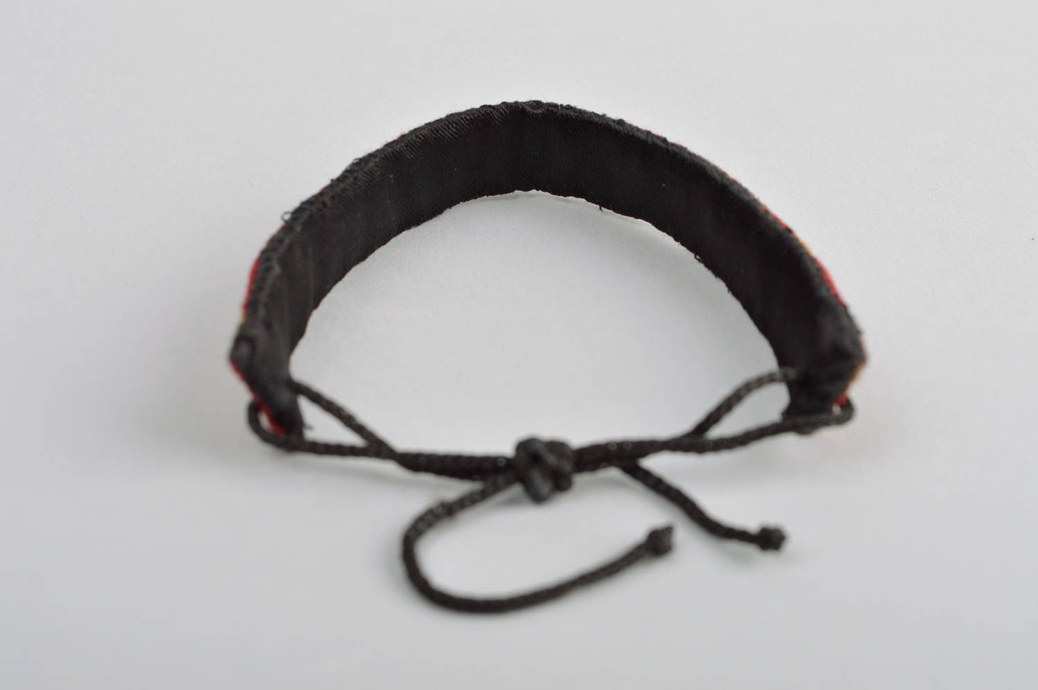 Bracelet fantaisie Accessoire fait main en tissus brodé original Cadeau femme photo 3