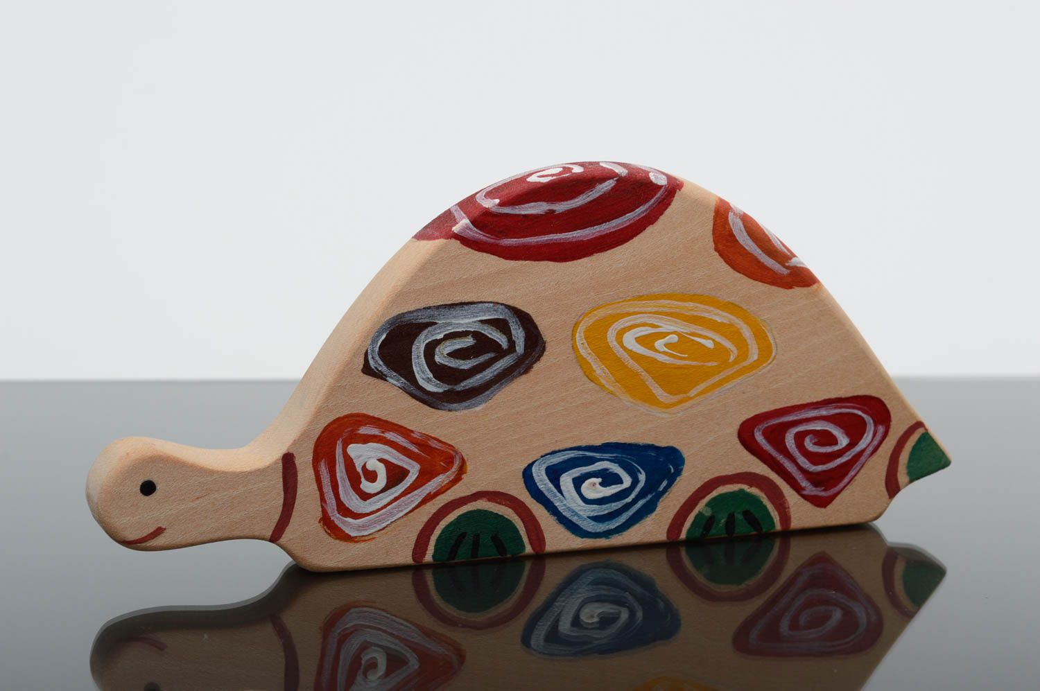 Игрушка из дерева игрушка ручной работы подарок ребенку в виде черепахи фото 1