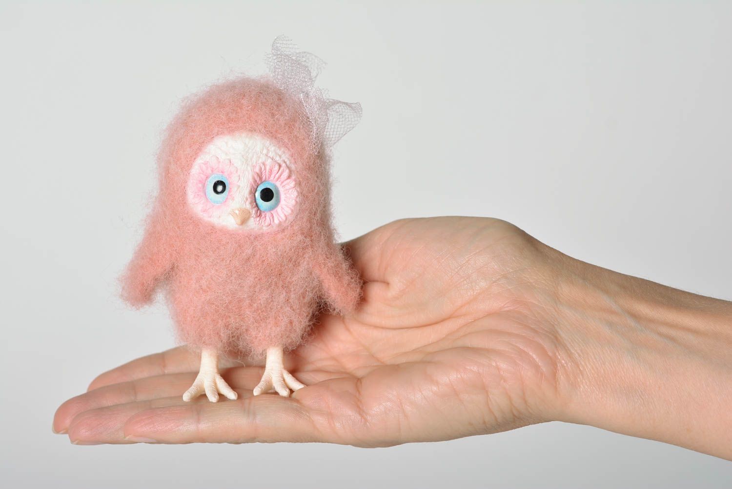 Игрушка ручной работы мягкая игрушка интерьерная игрушка в виде совы розовая фото 3