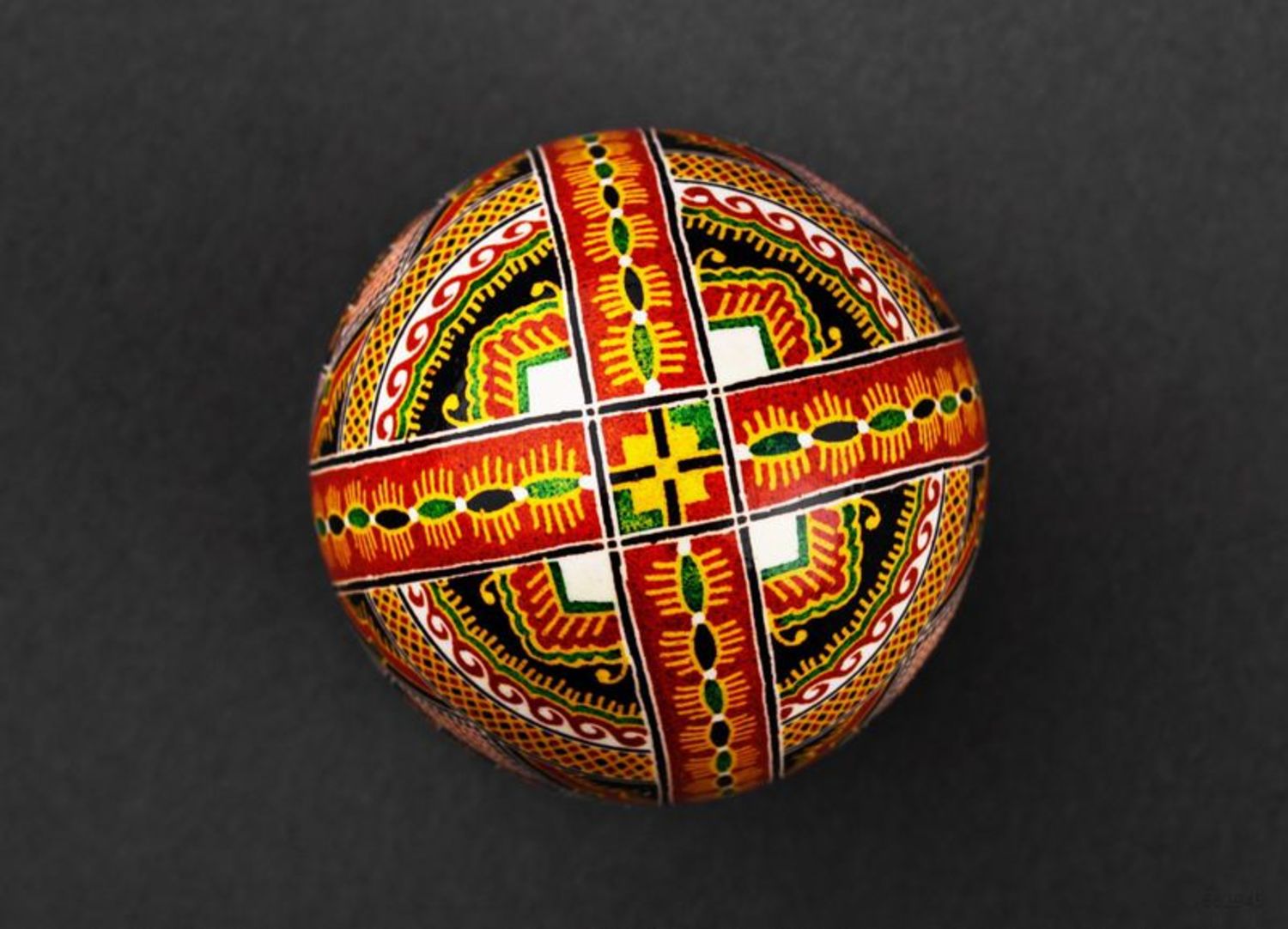 Handmade pysanka with ornament photo 4