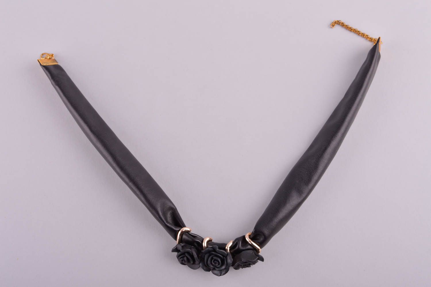 Черное колье ручной работы массивное украшение с розами необычный подарок фото 5