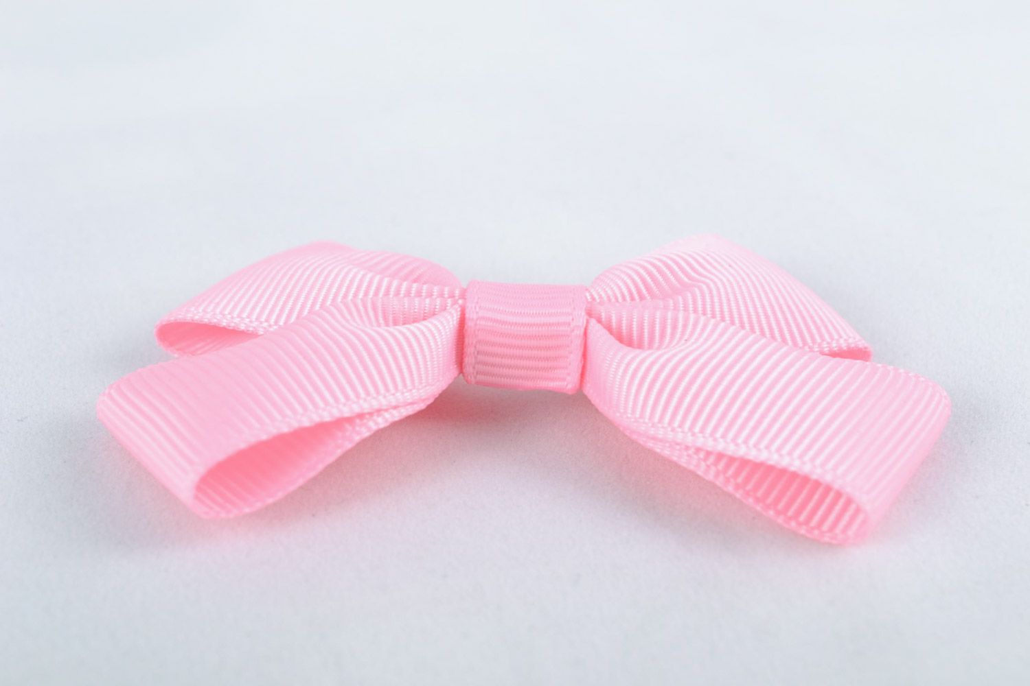 Handmade beautiful stylish pink ribbon bow for hairstyles or brooches hair accessories photo 3