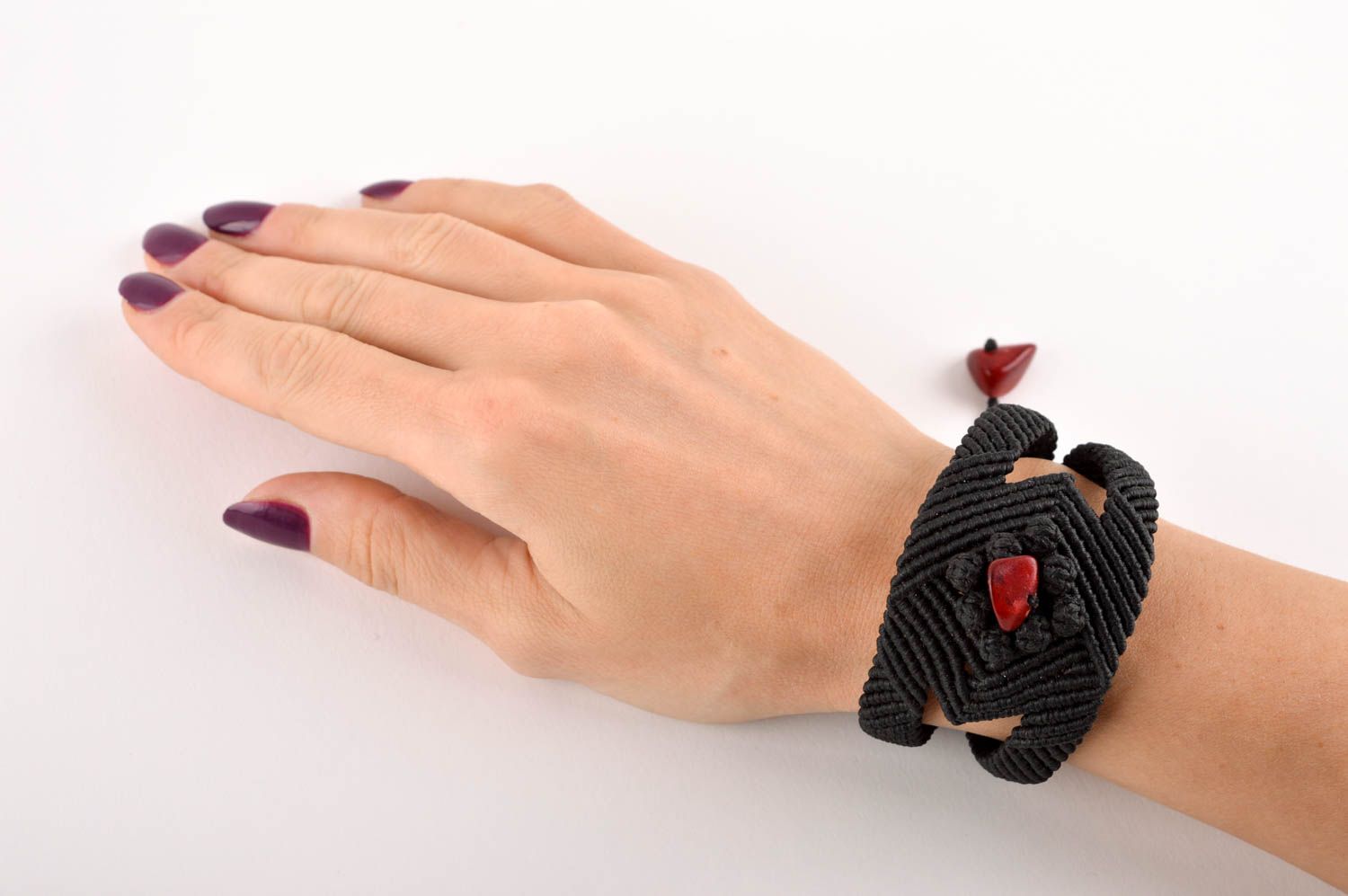 Makramee Armband handgefertigt exklusiver Schmuck Geschenk für Frauen schwarz foto 5