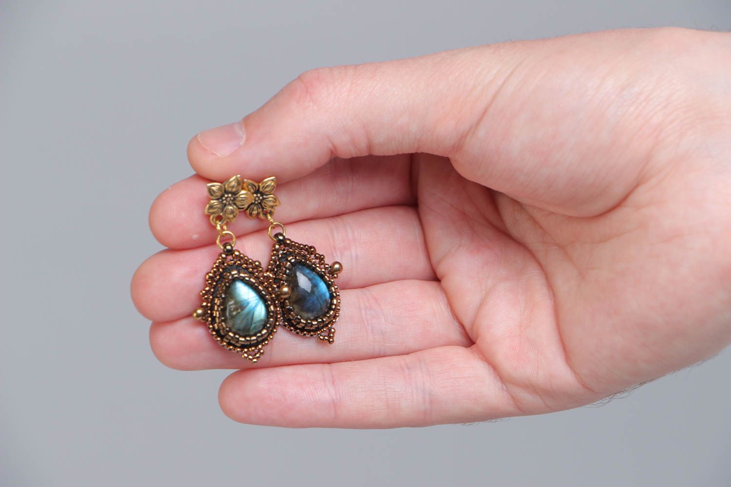 Handmade elegant evening dangling earrings with beads and labradorite stone photo 5