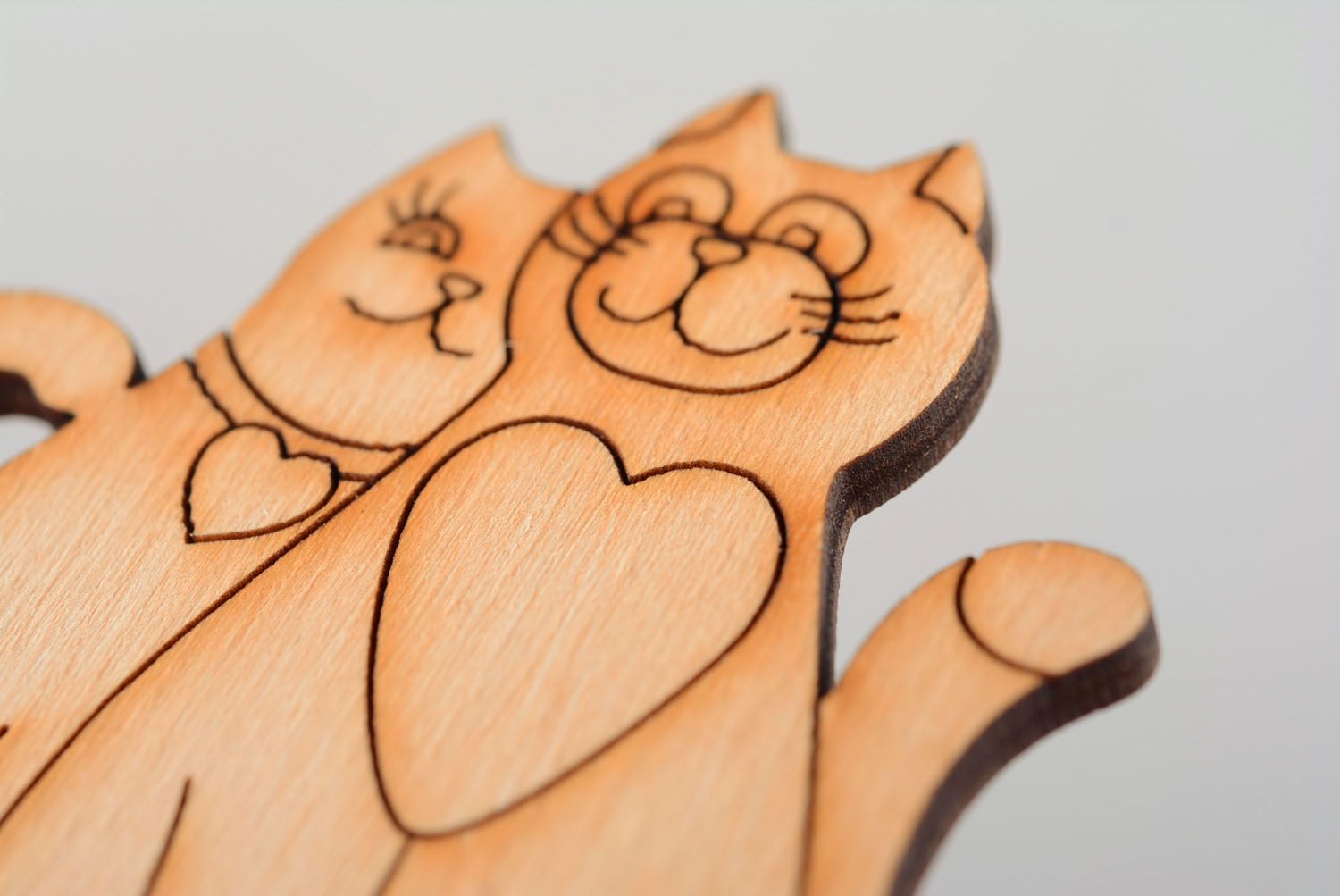 Décoration à colorier en contreplaqué en forme de chats photo 2