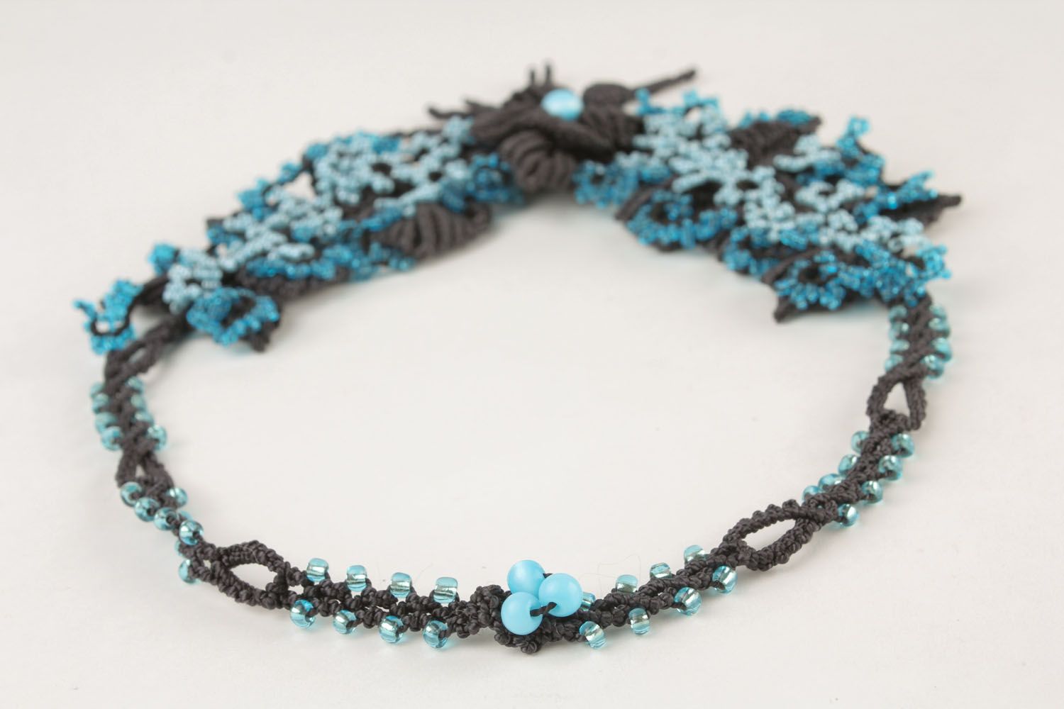 Blue homemade necklace photo 4