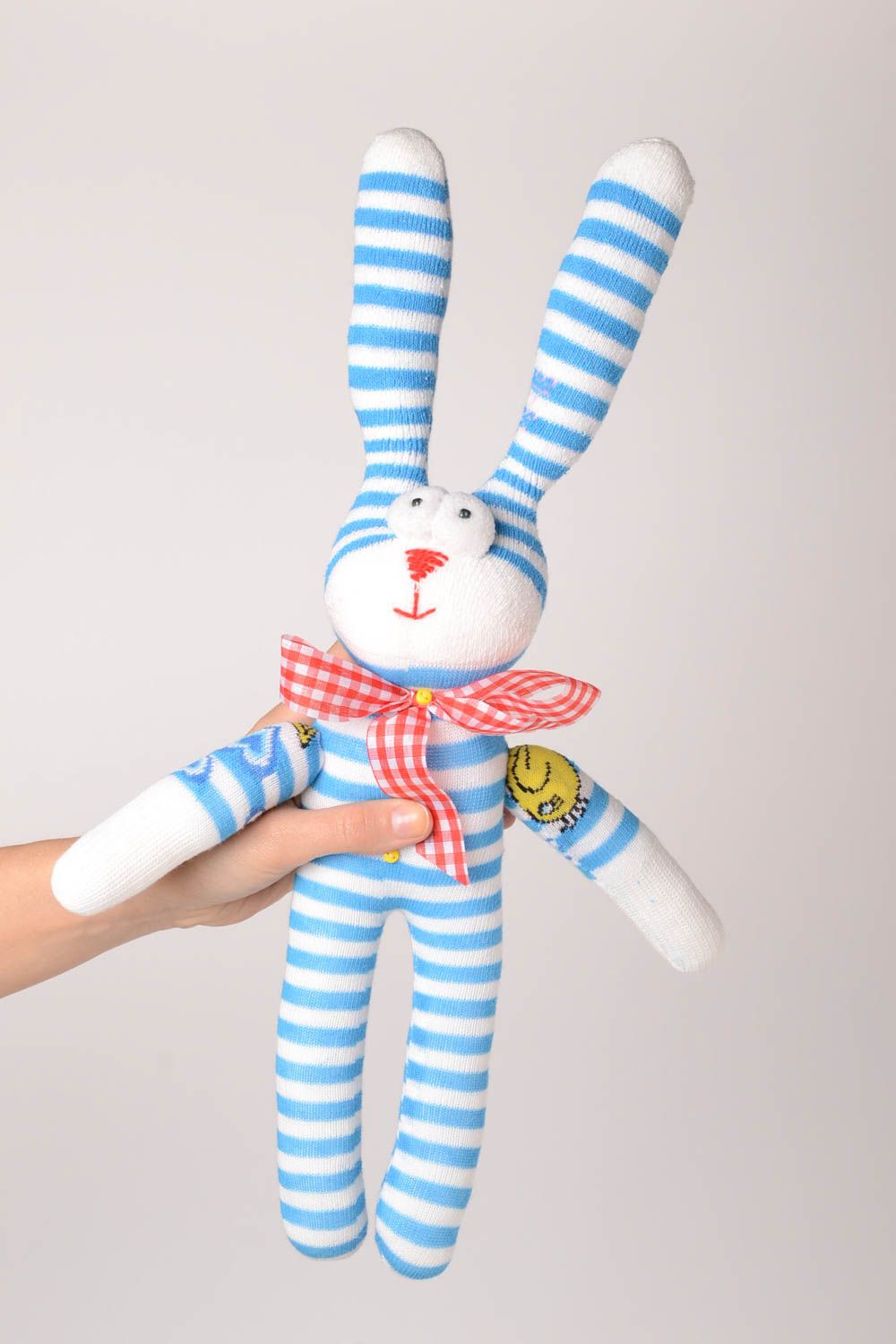 Juguete artesanal muñeco de peluche regalo original para niño Conejo a rayas foto 2