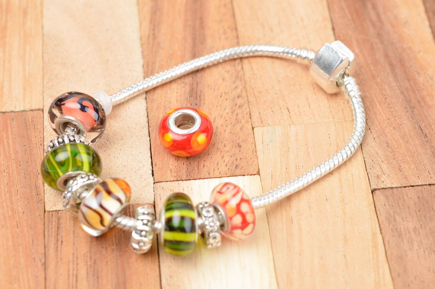 Bright handmade glass bead beautiful jewelry findings artisan jewelry craft photo 4