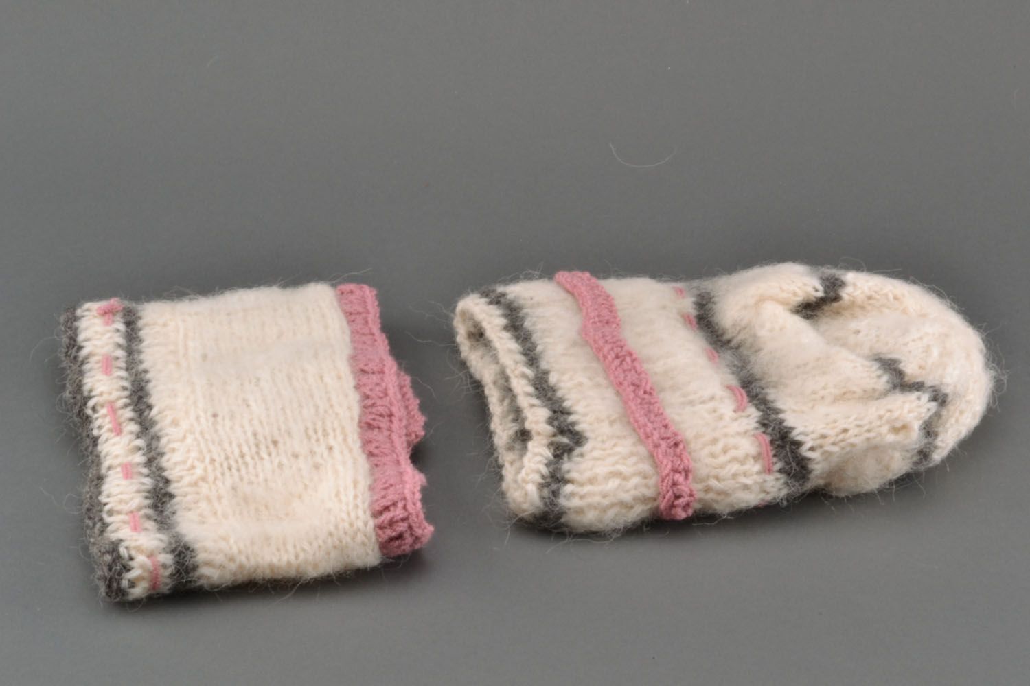 Gorro e cachecol de lã feitos à mão  foto 4