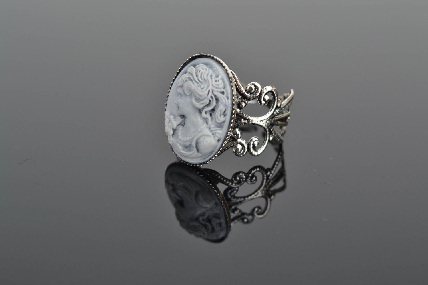 Polymer clay cameo ring photo 1