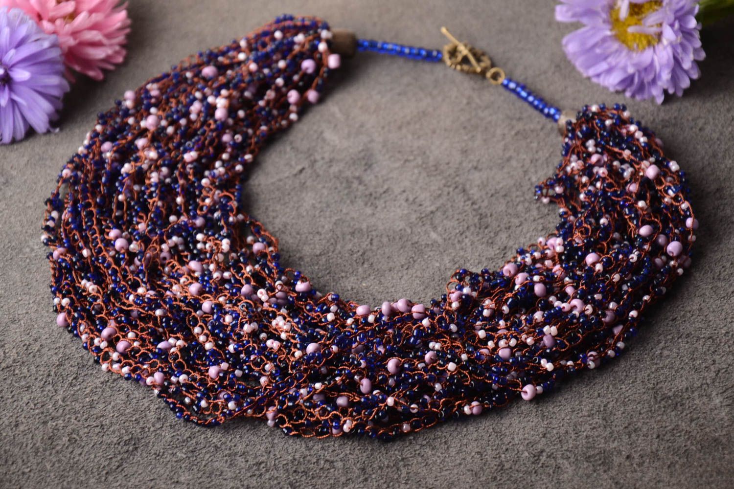 Collier Halskette handgefertigt Schmuck aus Rocailles Accessoire für Frauen foto 1