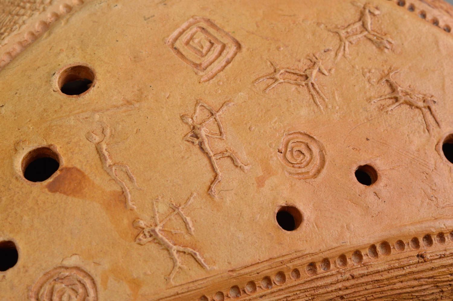 Fischietto in ceramica fatto a mano fischietto decorativo etnico di argilla foto 5