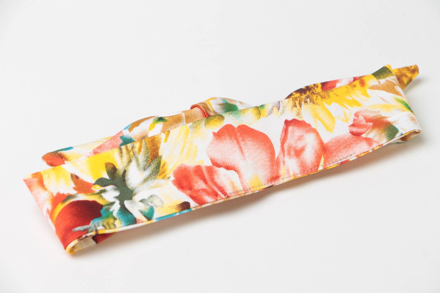 Handgemachtes originelles stilvolles Stoff Haarband mit Schleife Frauen Schmuck foto 2