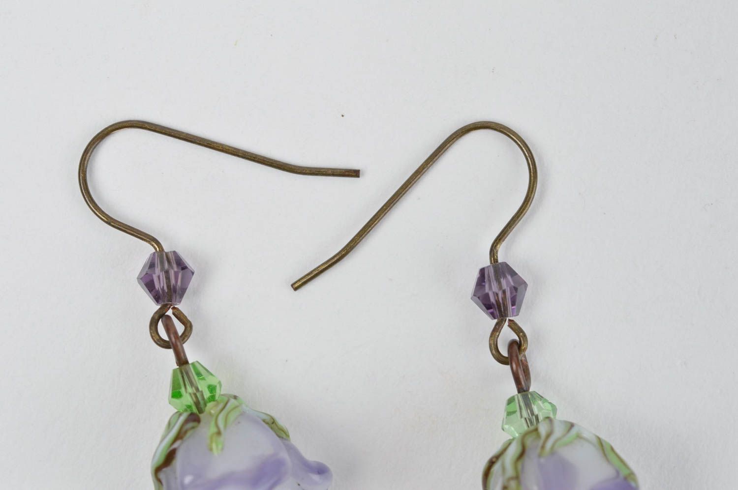 Handmade Glas Ohrringe Damen Schmuck Accessoire für Frauen violette Blumen foto 4