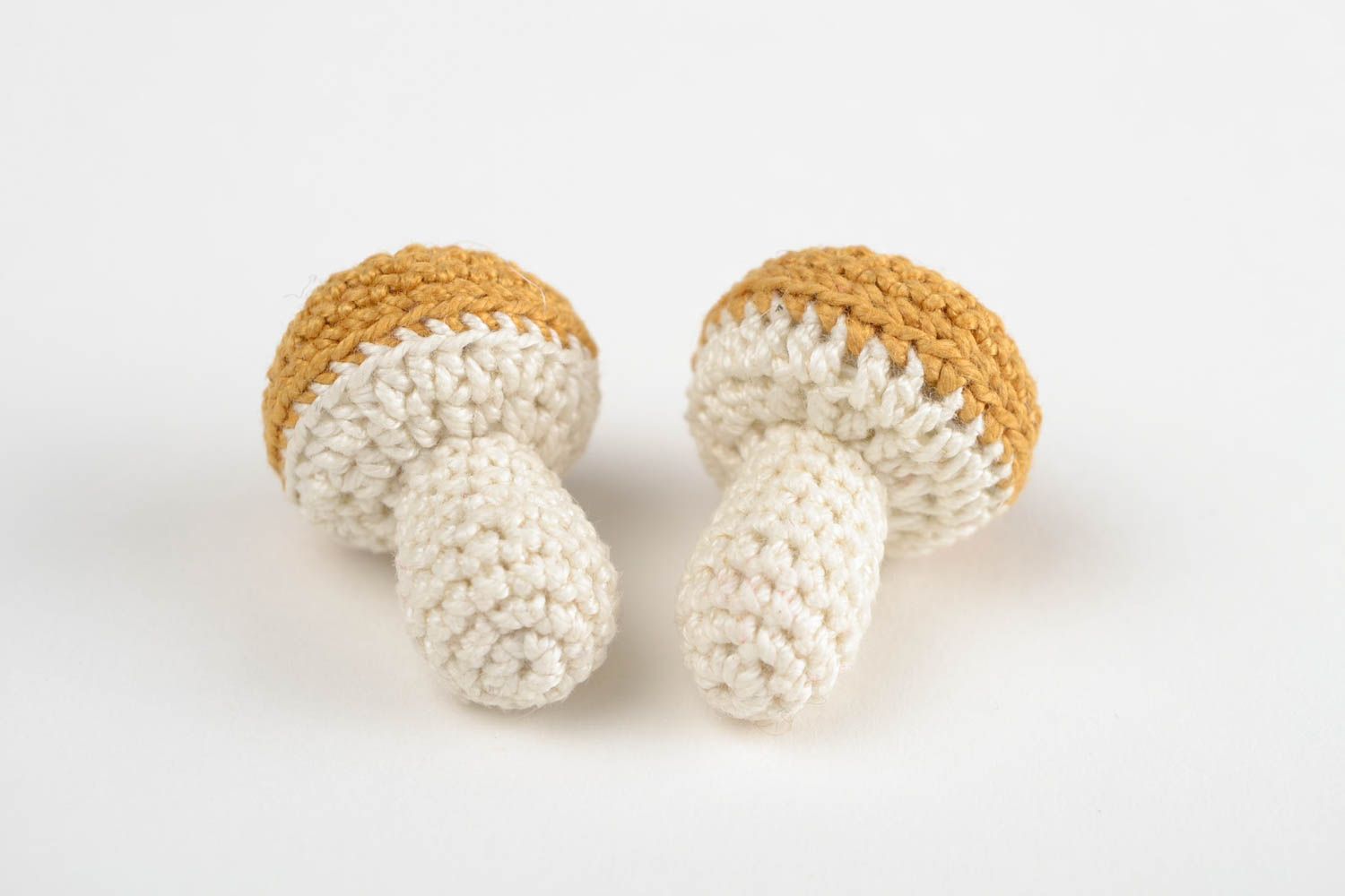 Jouets au crochet Peluche faite main champignon Cadeau pour enfant tendance photo 5