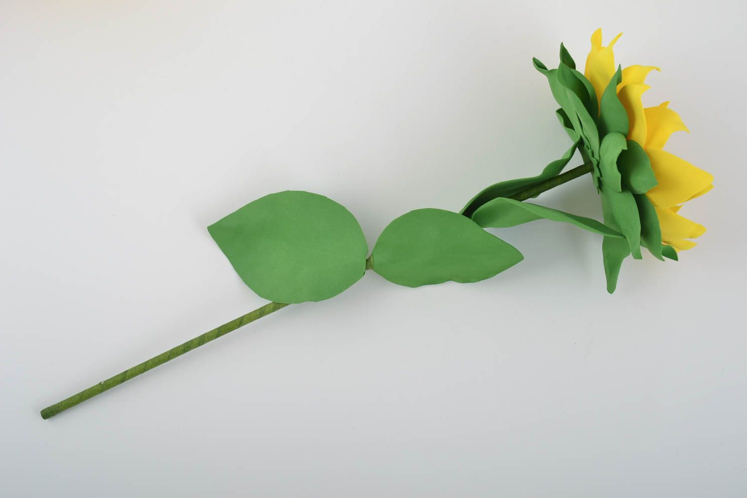Декоративный цветок подсолнух из фоамирана для дома или подарка ручной работы фото 3