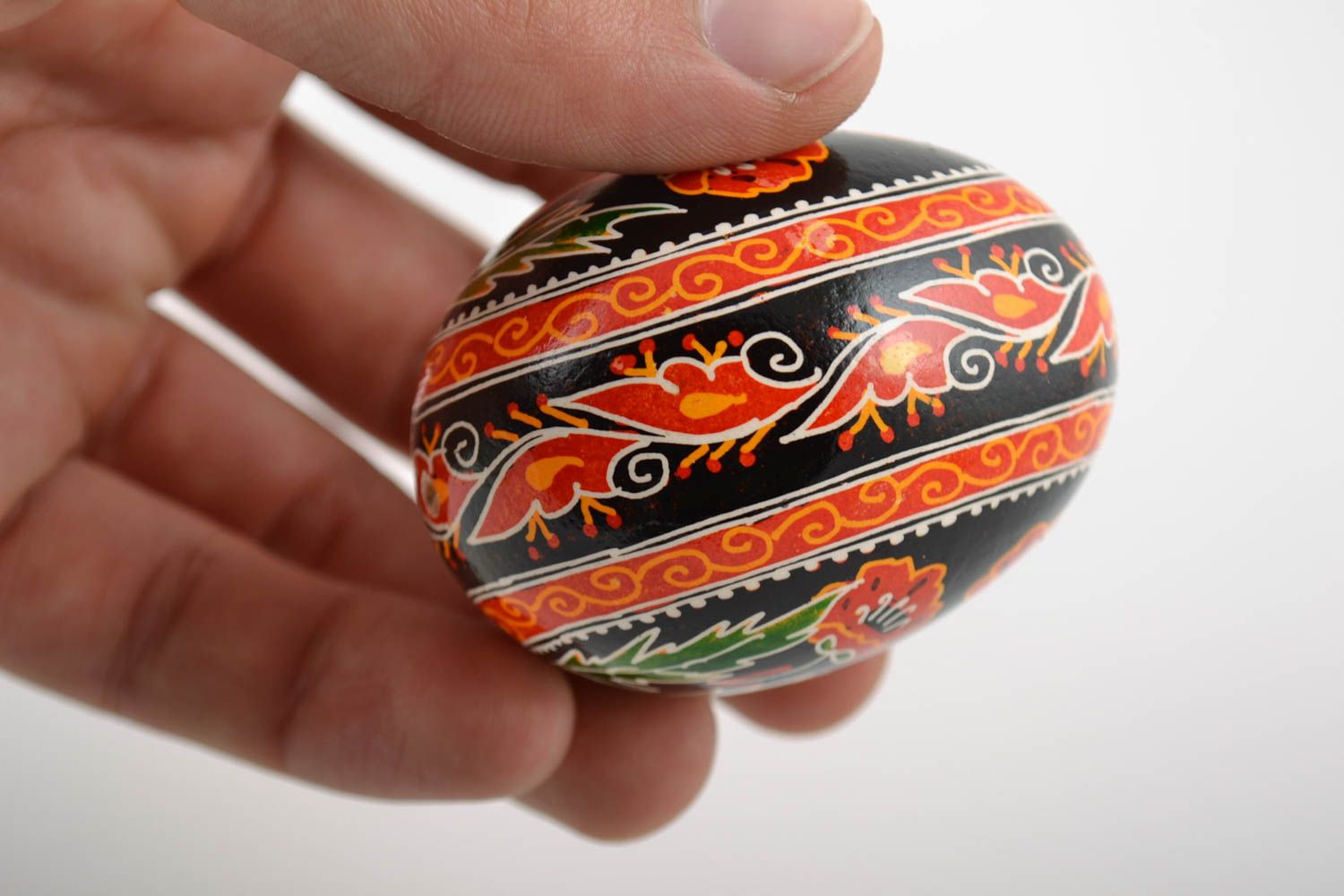 Huevo de Pascua pintado con acrílicos a mano artesanal con amapolas foto 2