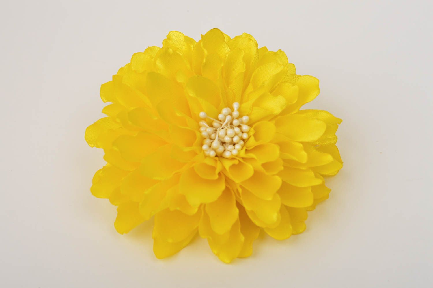 Broche Barrette fleur jaune faite main en satin transformable Cadeau femme photo 5