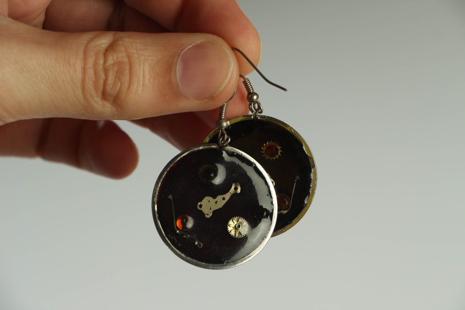 Steampunk metal earrings with clock mechanisms photo 3