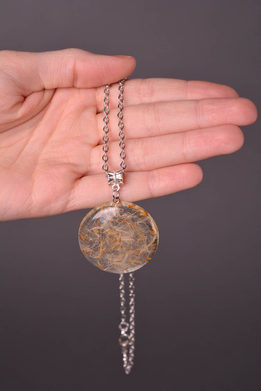 Round handmade flower pendant botanical pendant cool jewelry designs gift ideas photo 2