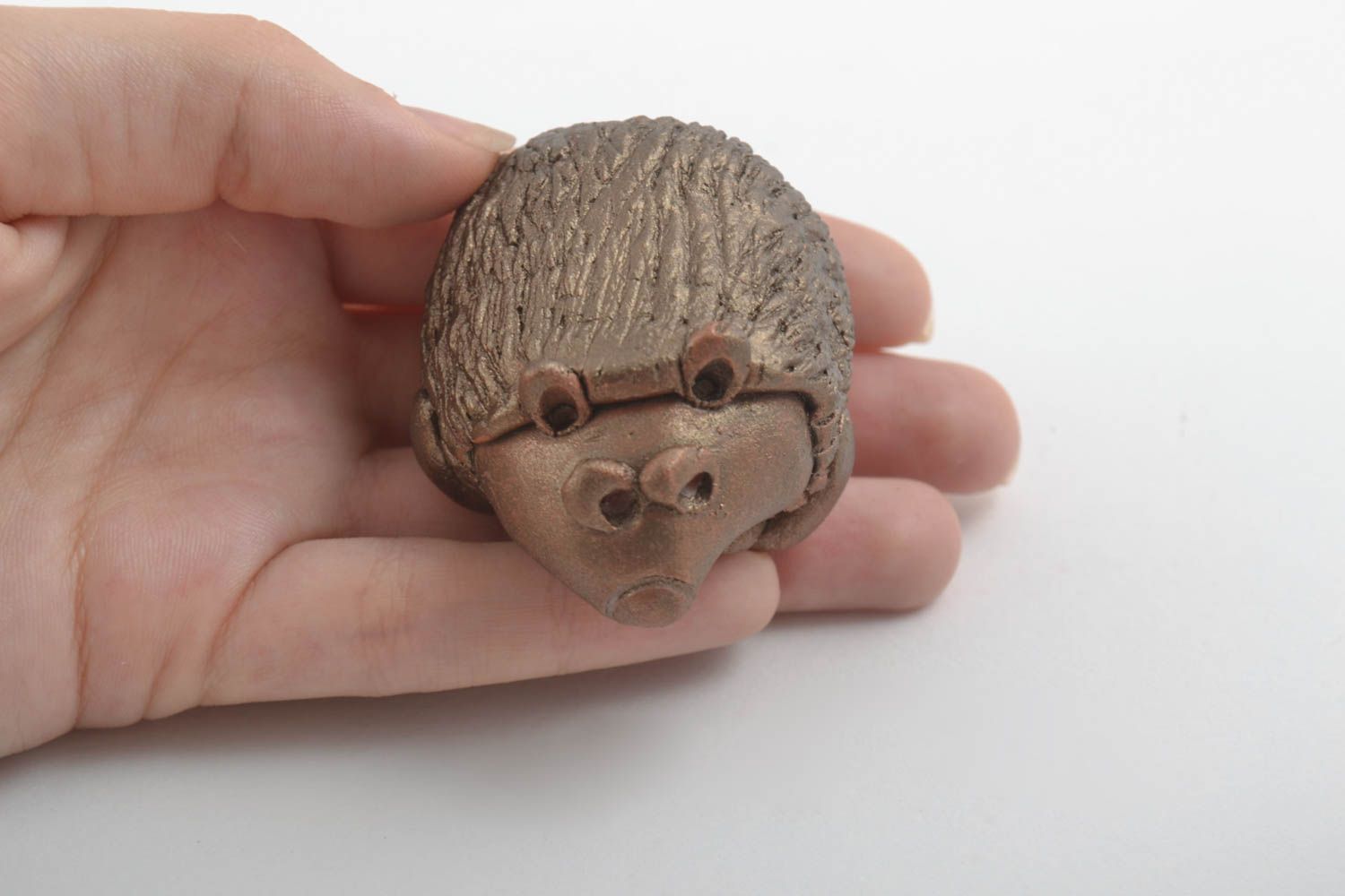 Figurine animal fait main Petite statuette en argile hérisson Déco intérieur photo 5