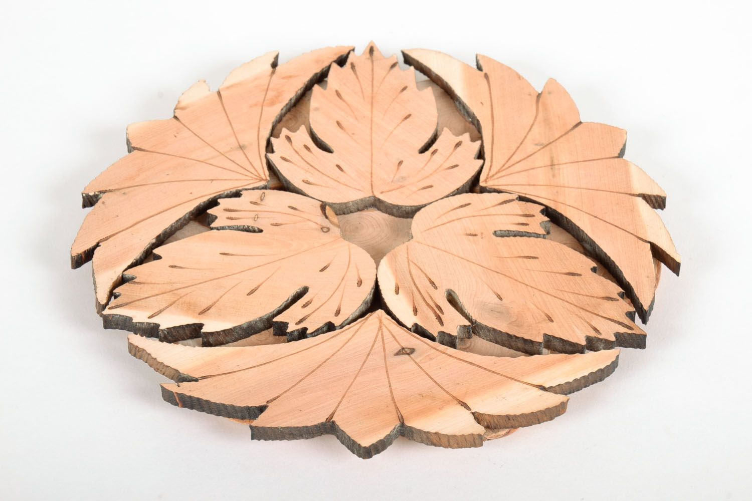 Dessous-de-plat en bois fait main pour plats chauds photo 2
