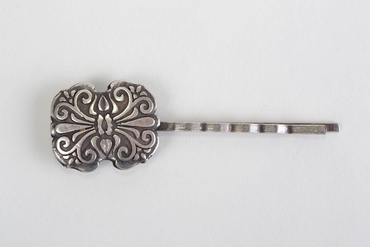 Handmade decorative hair pin cast of zinc copper aluminum alloy with ornament photo 3