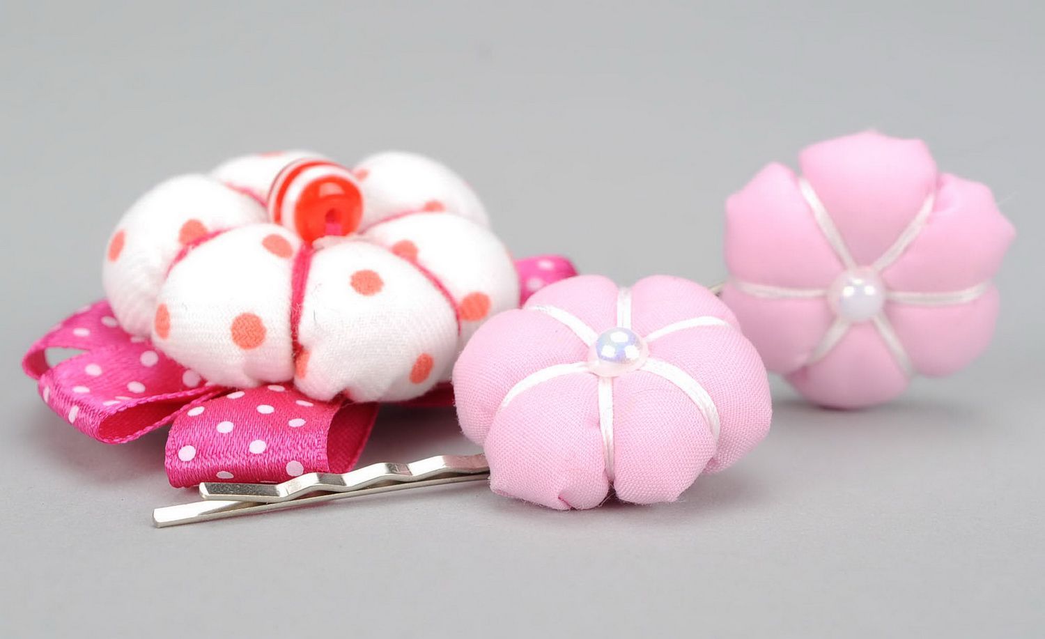 Set of fabric hairpins Berry marshmallow photo 1