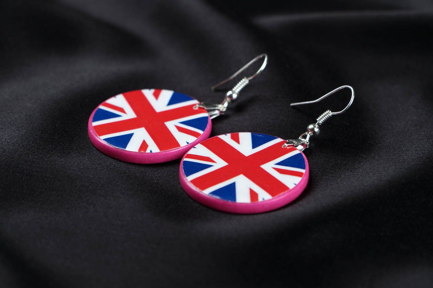 Earrings Great Britain photo 1