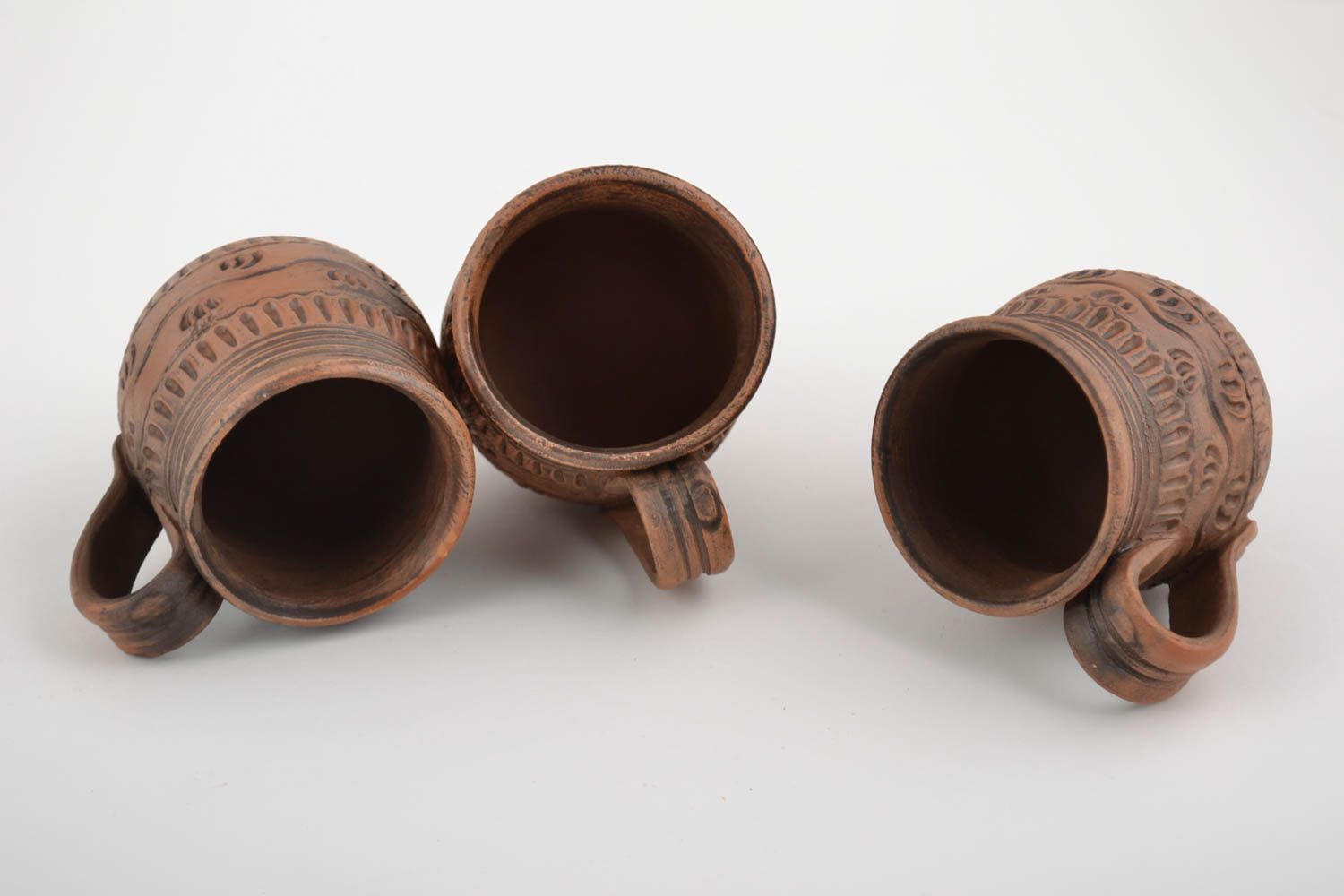 Service de tasses en terre cuite faites main 3 pièces à café brunes pratiques photo 5