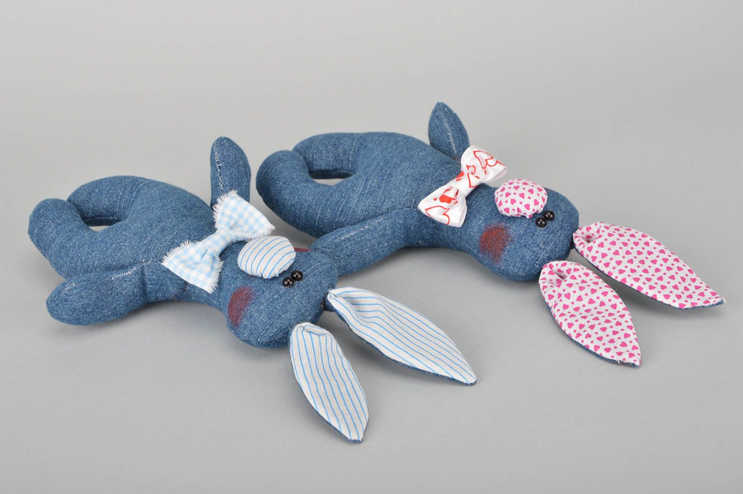 Мягкие игрушки зайцы комплект 2 шт ручная работа из ткани мальчик и девочка  фото 3