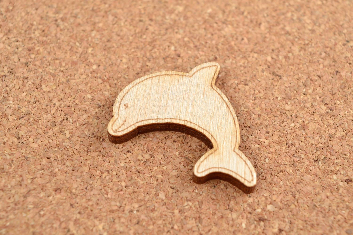 Handgemachte Miniatur Figur kleine Figur zum Bemalen Holz Rohling Delfin  foto 1