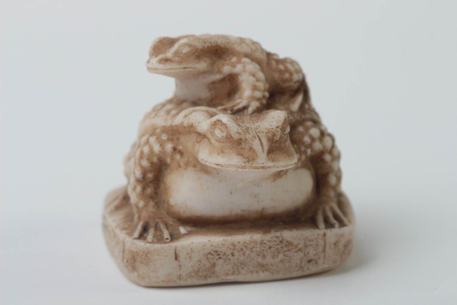 Figurine décorative fait main Petite statue Déco maison Netsuke Deux grenouilles photo 3