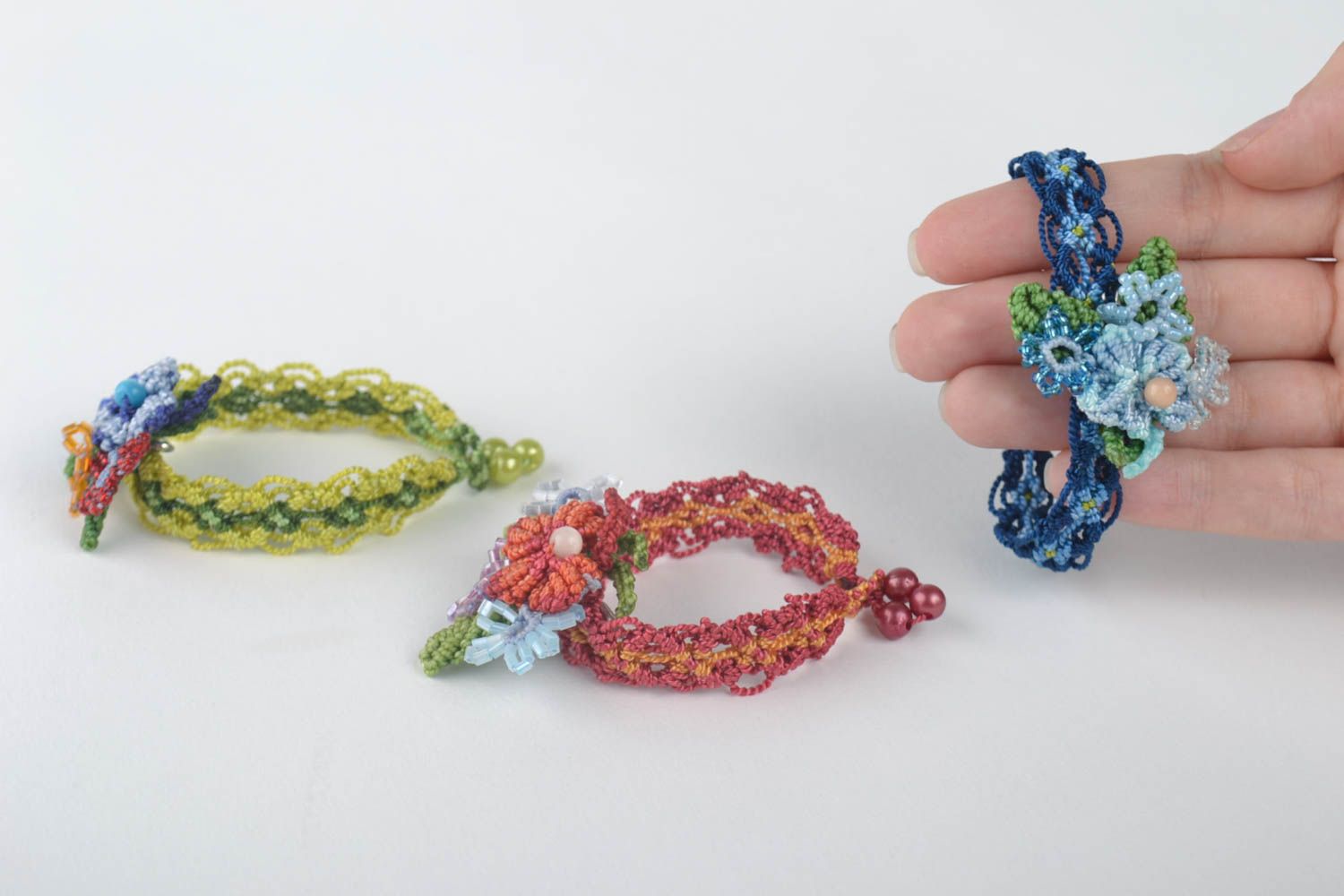 Bracelets macramé avec Broches fleurs faits main 3 pcs tressés Cadeau femme photo 5
