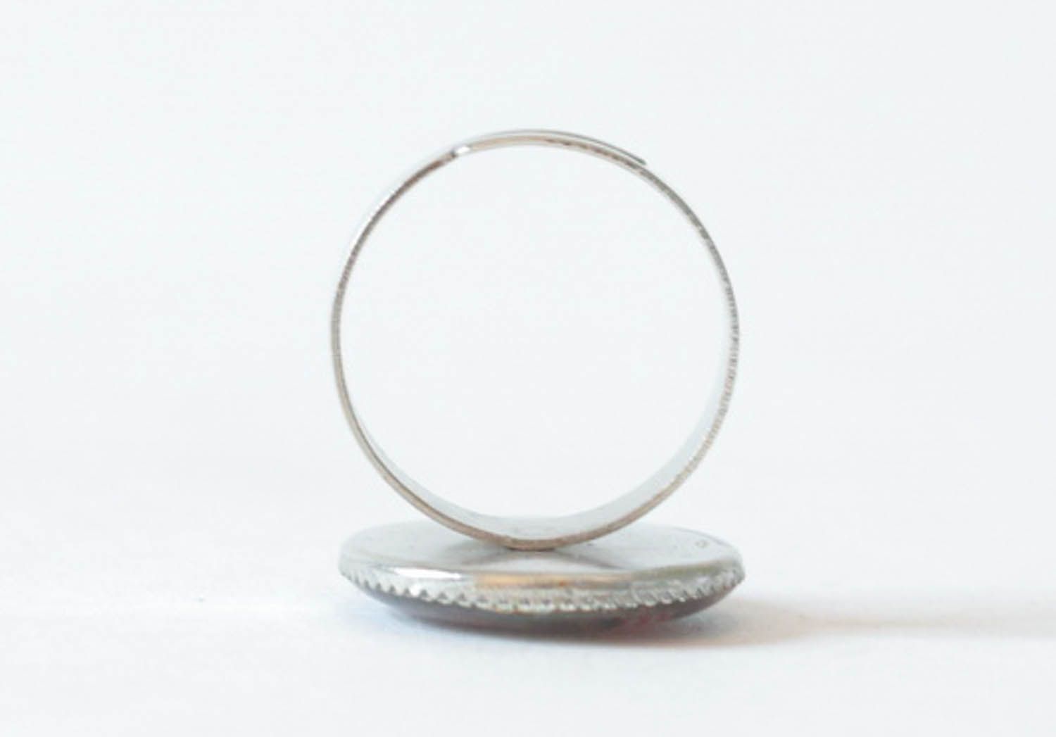 Bague ronde originale en métal faite main photo 1