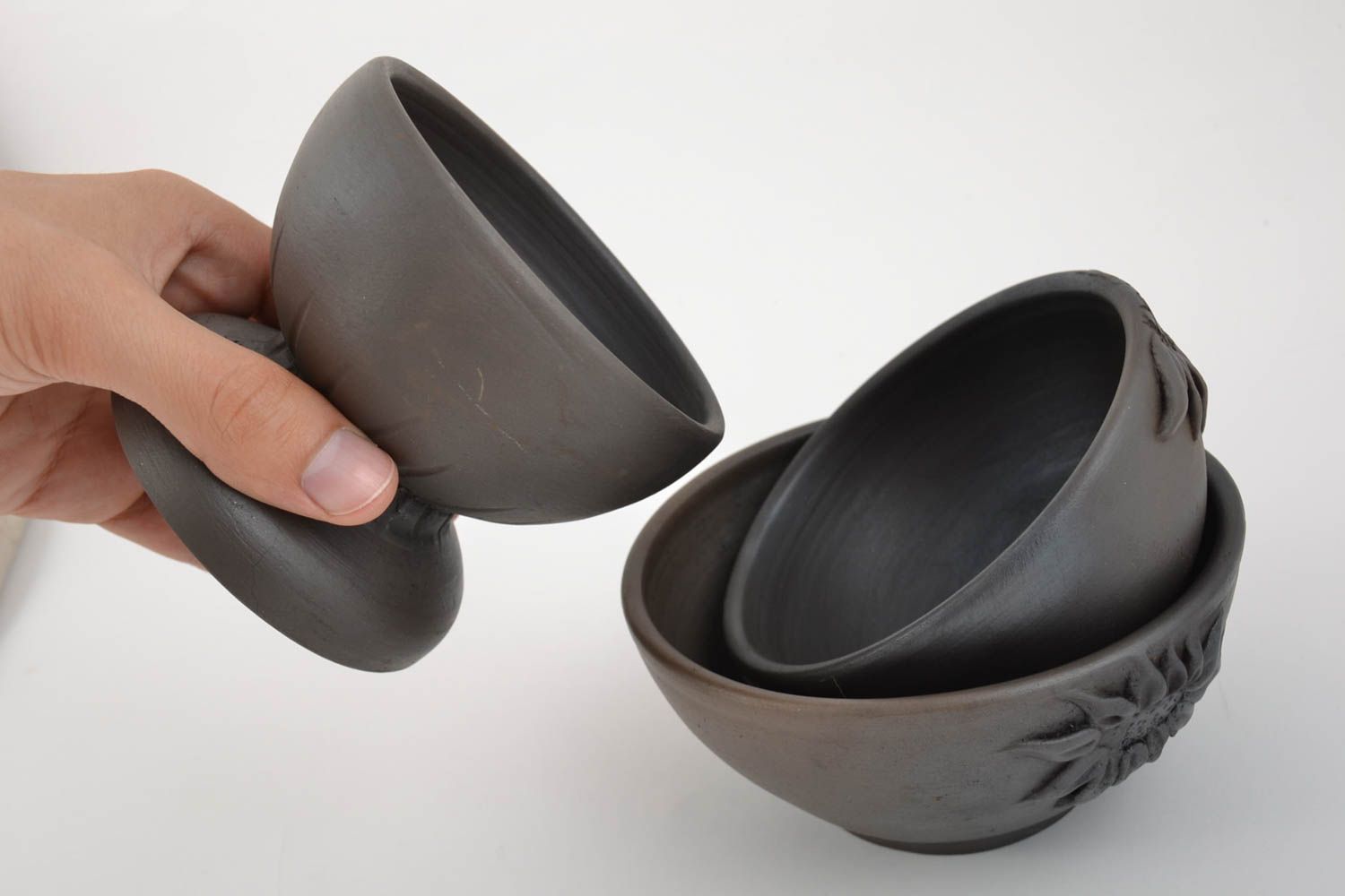 Керамический набор посуды ручной работы миски 3 штуки объемом 400 500 мл 1 л фото 5