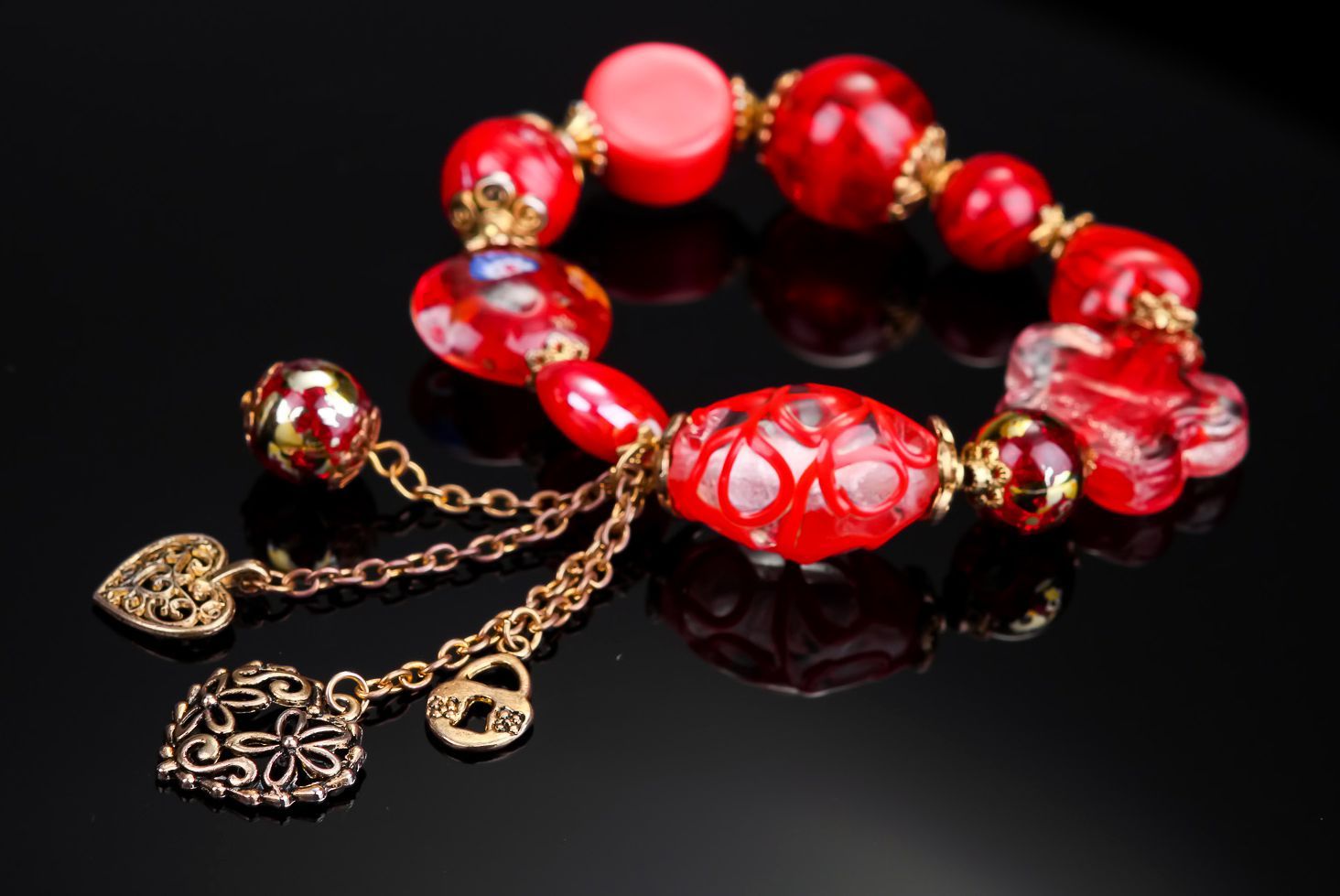 Hanmade bracelet made of Venetian glass photo 3