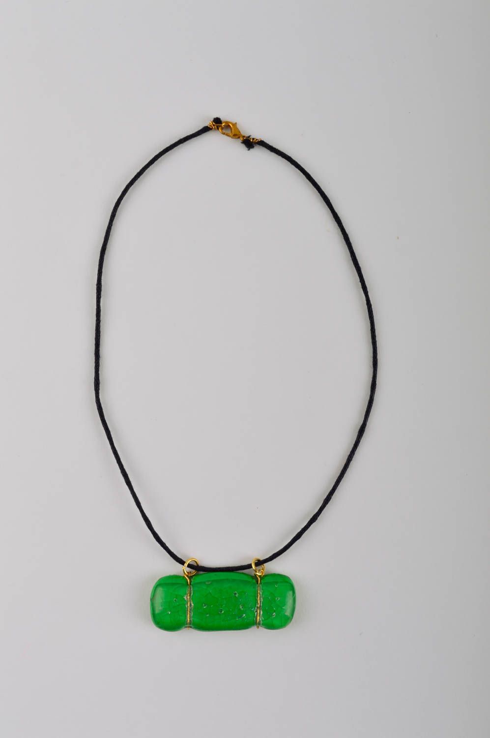 Бижутерия ручной работы подвеска на шею стеклянная украшение на шею зеленое фото 2