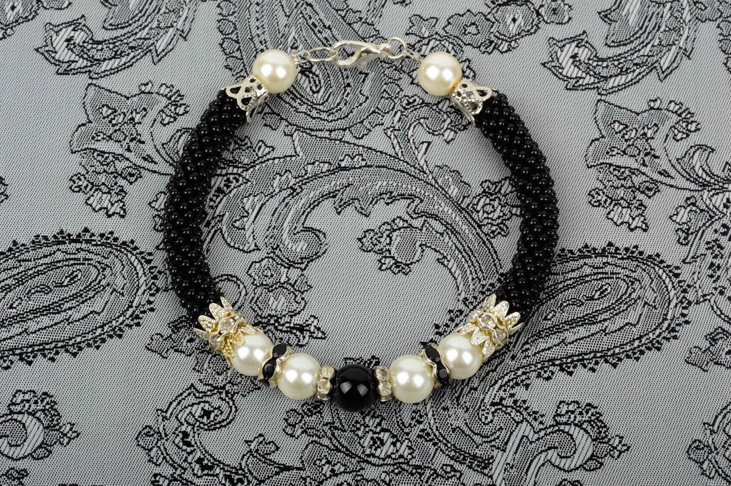 Bracelet perles rocaille Bijou fait main noir blanc mode Accessoire femme photo 1