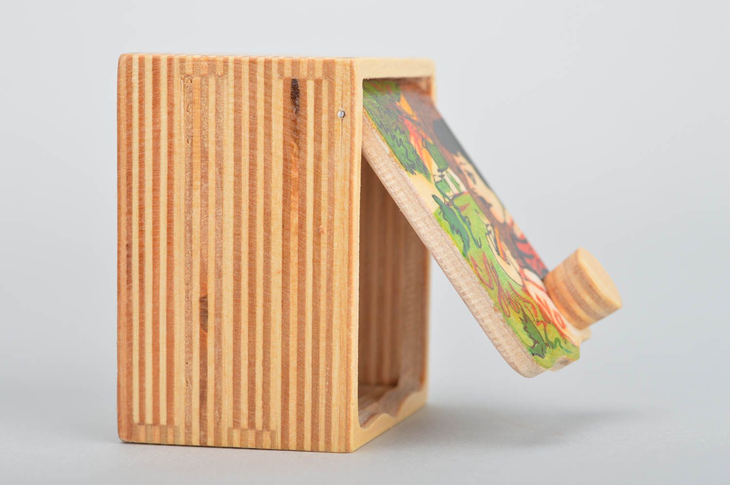 Rechteckige lackierte handmade Holzschatulle für Schmuck mit Bild vom Mann  foto 2