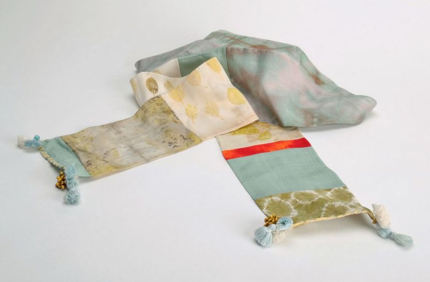 Écharpe originale en soie avec technique patchwork   photo 1