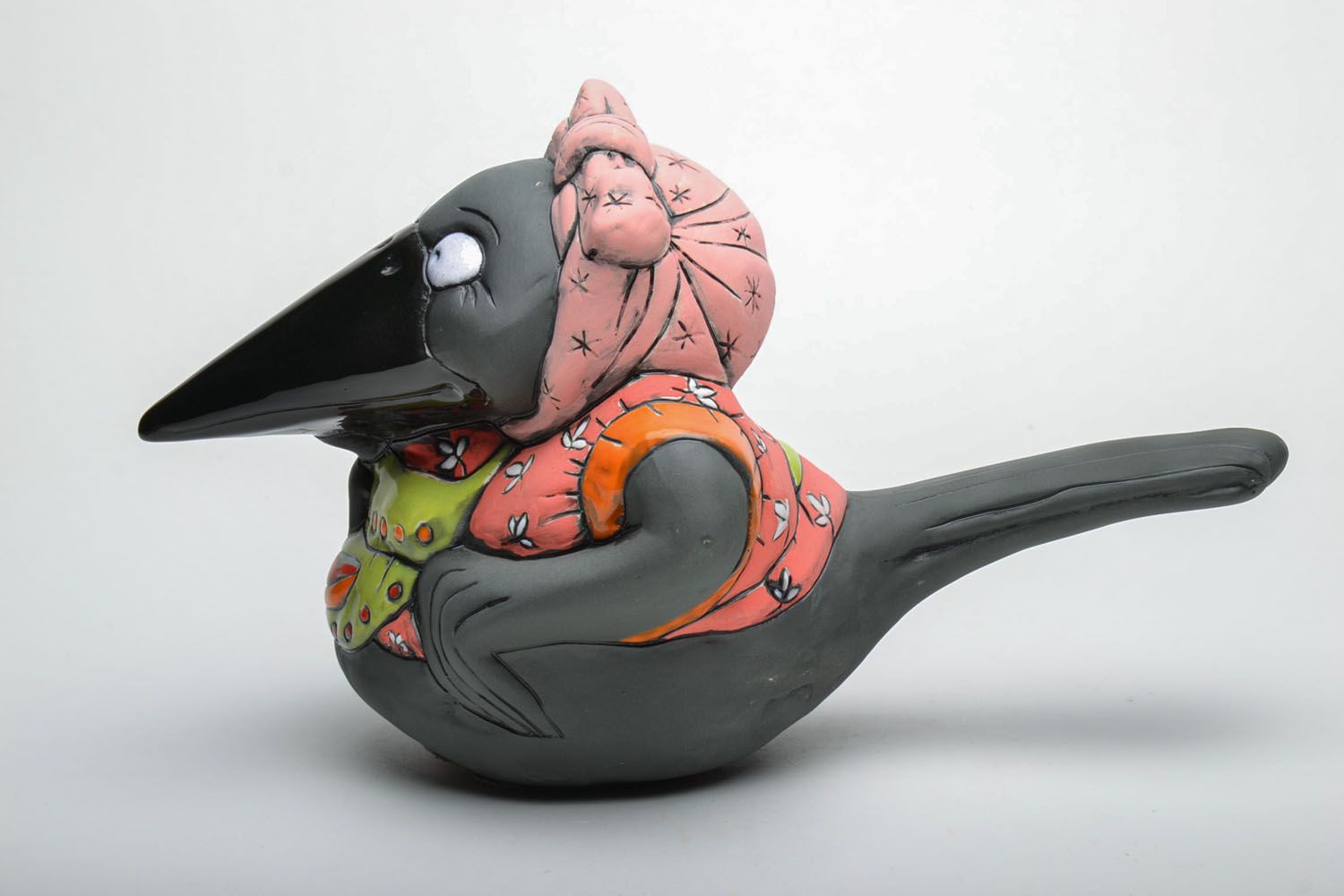 Clay money box in the shape of magpie photo 3