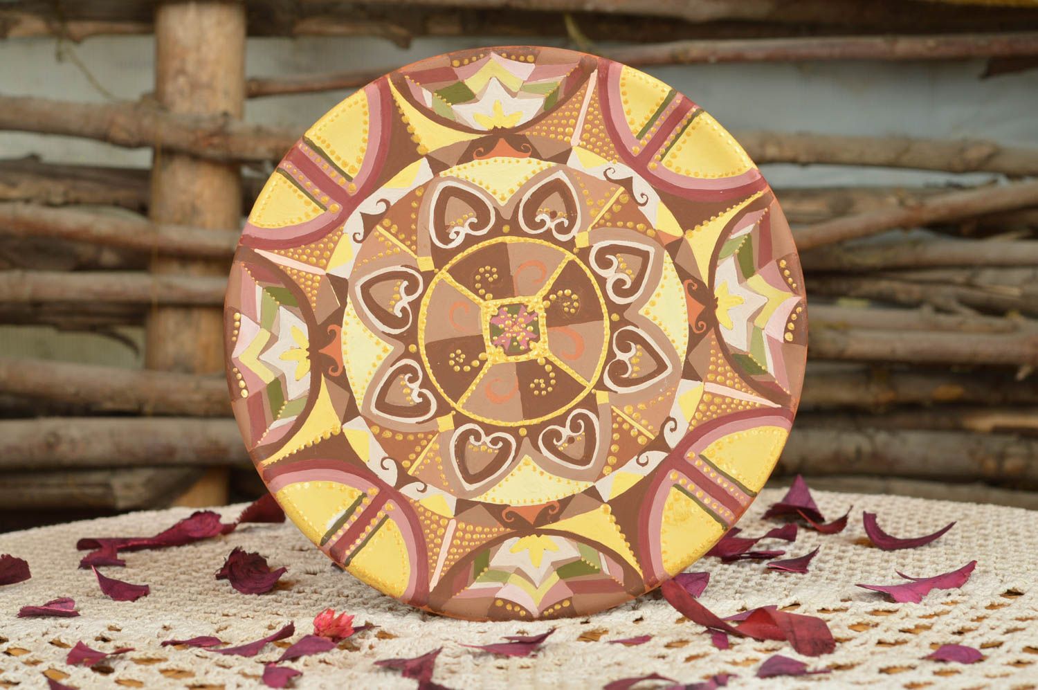 Plato de cerámica decorativo pintado con acrílicos hecho a mano para pared foto 1