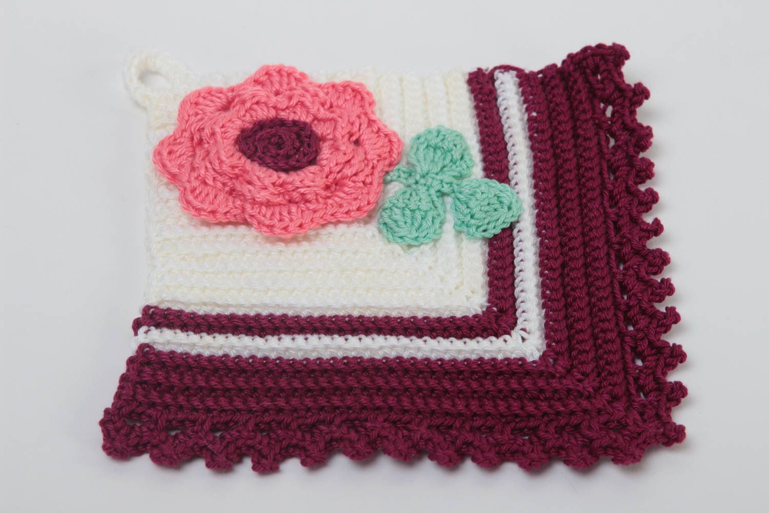 Manique cuisine fait main Accessoire cuisine tricot carré avec fleur Idée cadeau photo 2